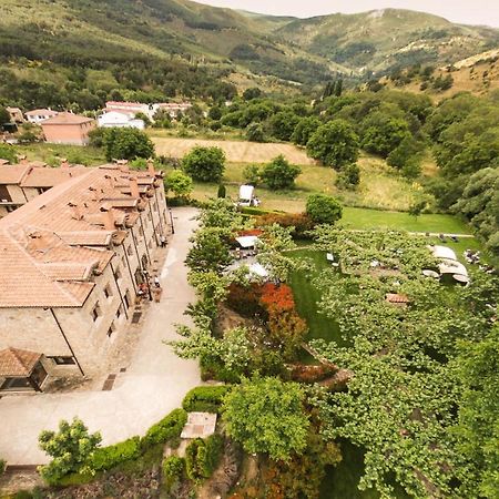 Hotel Ribera Del Corneja Navacepedilla de Corneja Екстериор снимка