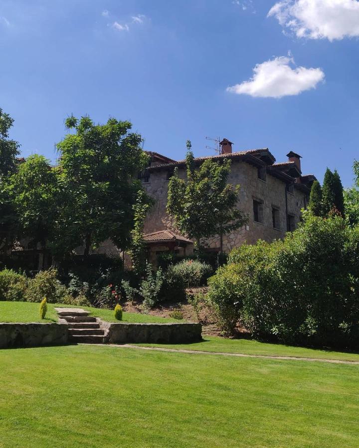 Hotel Ribera Del Corneja Navacepedilla de Corneja Екстериор снимка
